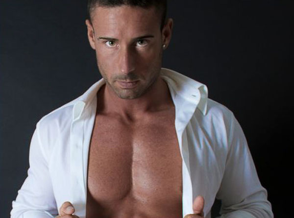 Riccardo_immagine_Strip_man