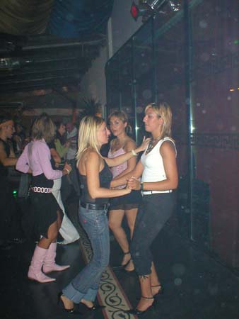 strip tease Ciccio Big in ristorante e discoteca Milano Como Varese Novara (49)