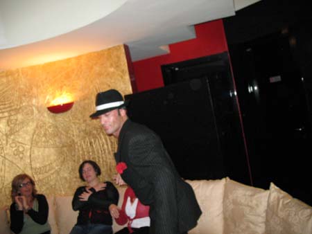 strip tease Marco in discoteca Milano Como Varese Novara (30)