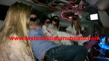 Spettacoli-sorprese-in-limousine (5)